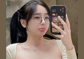sex gái còn trinh Em sinh viên vừa ngon vừa dâm gặp em là anh mang đủ đồ chơi cho em nghịch